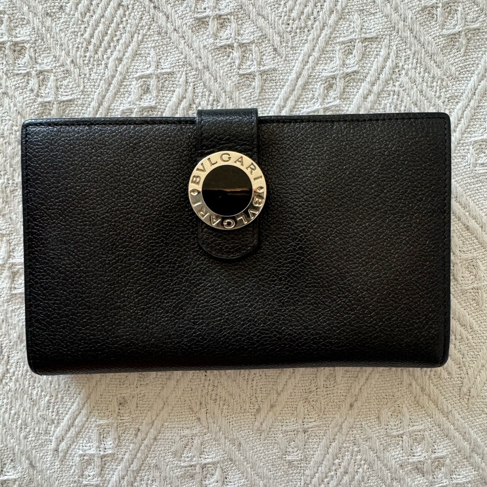 Bvlgari mid size wallet